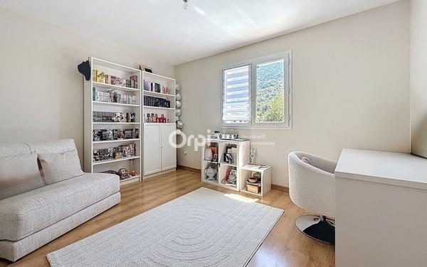 Maison à vendre    6 pièces •  Albertville