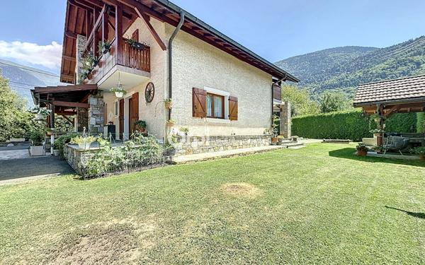 Maison à vendre    6 pièces •  Albertville