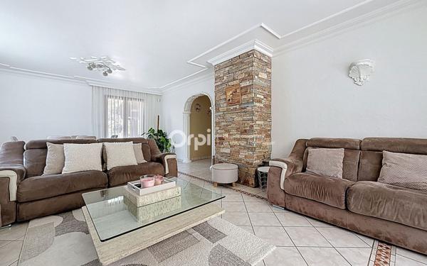 Maison à vendre    6 pièces •  Albertville