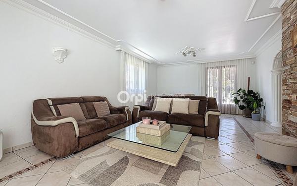 Maison à vendre    6 pièces •  Albertville