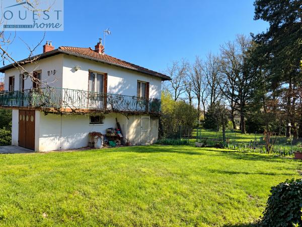 Charmante maison à rénover sur un terrain constructible à La Tour-de-Salvagny