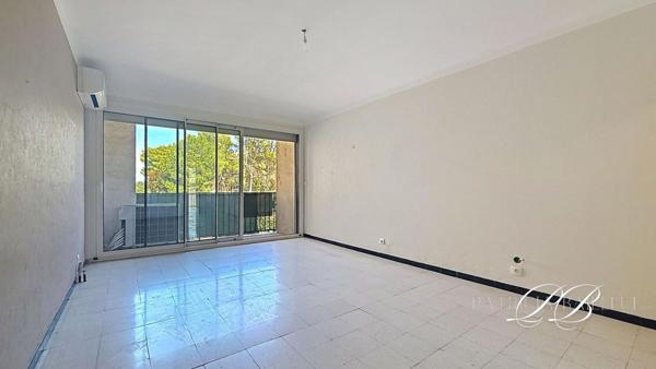 Appartement   3 pièce(s) 65 m2 avec garage et cave