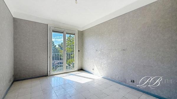 Appartement   3 pièce(s) 65 m2 avec garage et cave