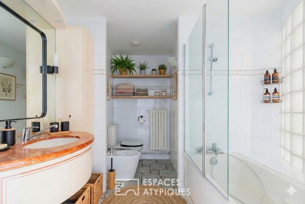 Appartement traversant avec terrasses, quartier Convention