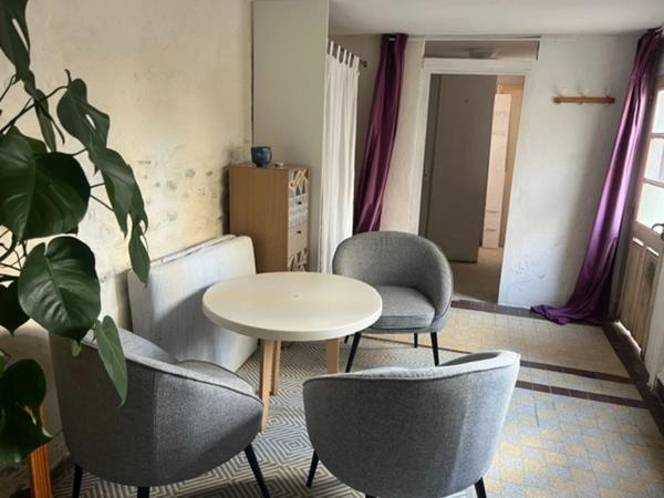 A vendre Maison de ville au coeur de BAGNERES DE BIGORRE avec un jardin  ()