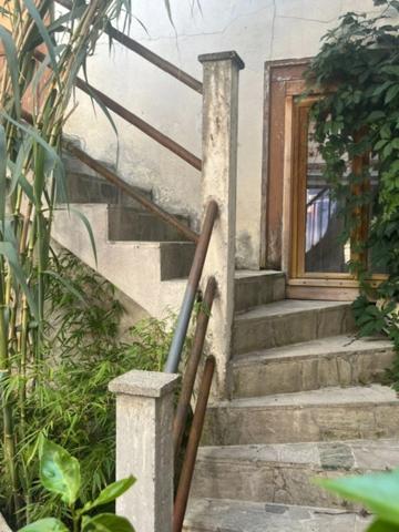 A vendre Maison de ville au coeur de BAGNERES DE BIGORRE avec un jardin  ()