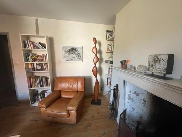 A vendre Maison de ville au coeur de BAGNERES DE BIGORRE avec un jardin  ()