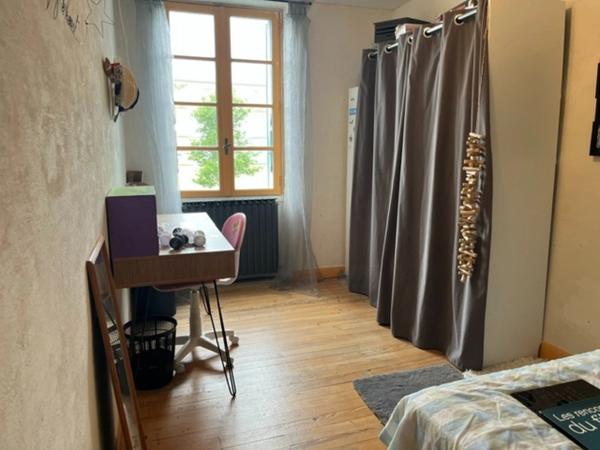 A vendre Maison de ville au coeur de BAGNERES DE BIGORRE avec un jardin  ()