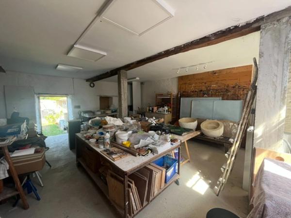 A vendre Maison de ville au coeur de BAGNERES DE BIGORRE avec un jardin  ()