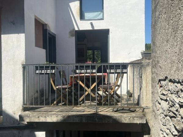 A vendre Maison de ville au coeur de BAGNERES DE BIGORRE avec un jardin  ()