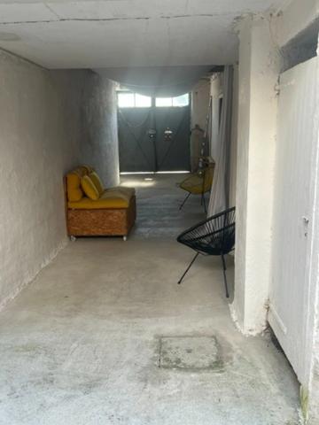 A vendre Maison de ville au coeur de BAGNERES DE BIGORRE avec un jardin  ()