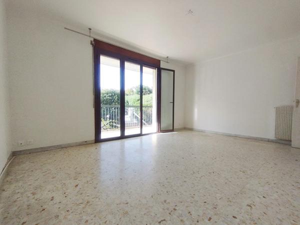 A vendre, Appartement T4 à rénover avec terrasse à BASTIA, Haute Corse (20)