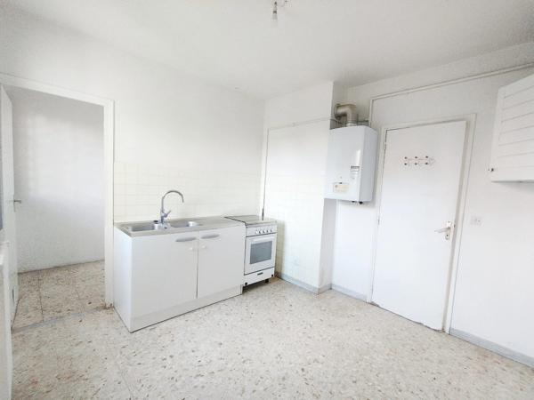 A vendre, Appartement T4 à rénover avec terrasse à BASTIA, Haute Corse (20)