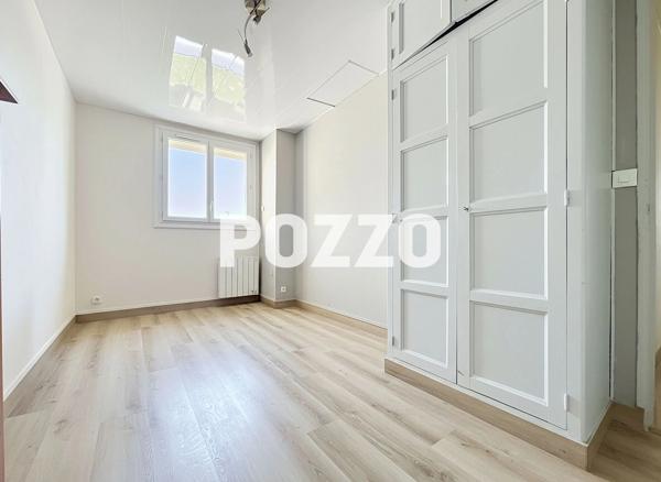 A VENDRE. CONDE SUR VIRE. MAISON AVEC 3 CHB ET JARDIN. CONDE SUR VIRE