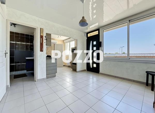A VENDRE. CONDE SUR VIRE. MAISON AVEC 3 CHB ET JARDIN. CONDE SUR VIRE