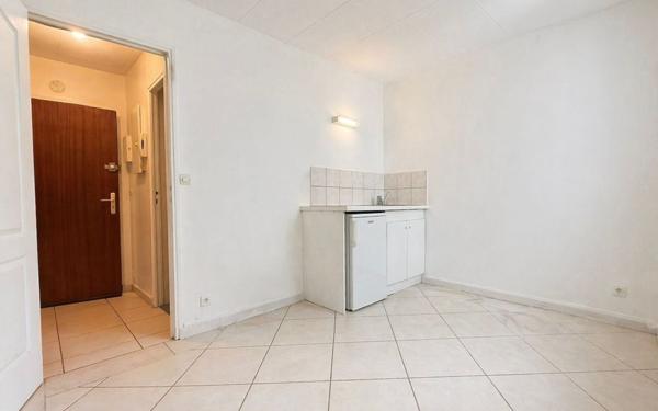 Appartement à vendre    1 pièce • 19 m2 Chilly-Mazarin