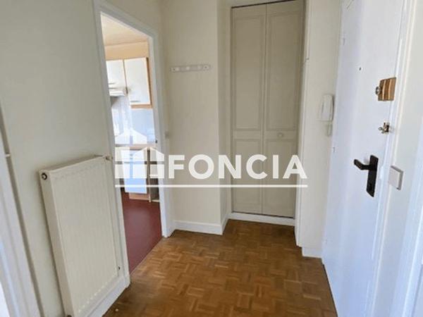Location Appartement 2 pièces 57 m² - 26 BIS RUE DE LA ROCHETTE Melun 77000