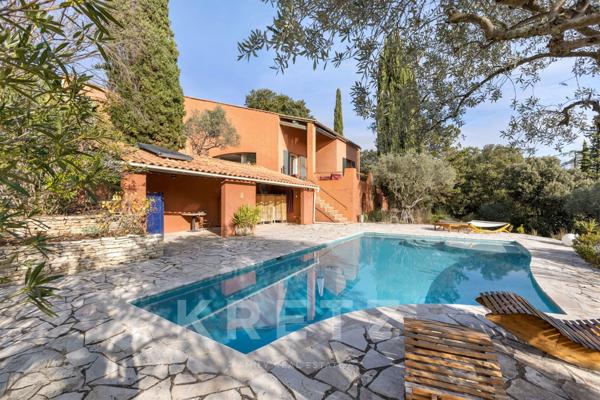 Maison d'architecte à Villeneuve de près de 290m2