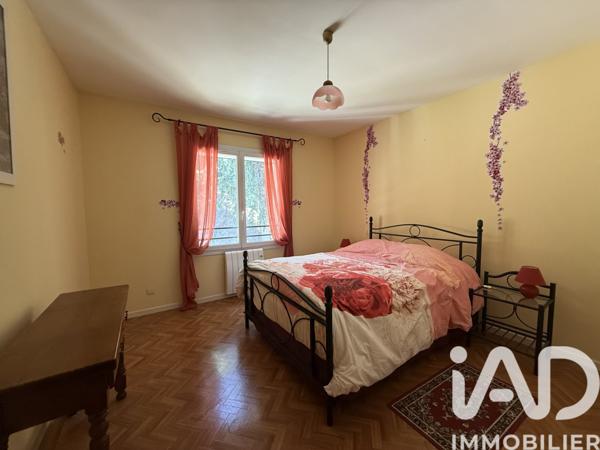 Maison à vendre 6 pièces 151 m² Aramon