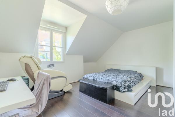 Appartement 3 pièces de 60 m² à Magny-le-Hongre (77700)