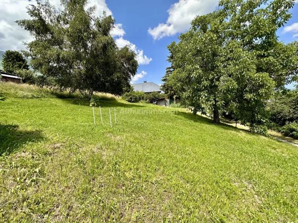 Vente Terrain 1036 m2 à La Motte-Servolex