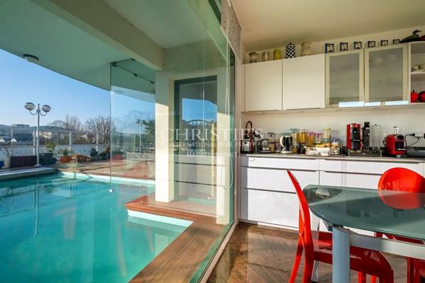 Appartement avec grande terrasse et piscine à La Rochelle