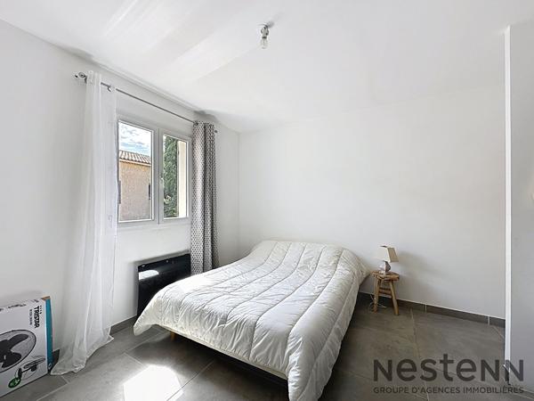 Maison 4 pièces de 86 m² à Trets avec extérieur et beau potentiel