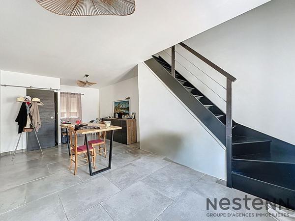 Maison 4 pièces de 86 m² à Trets avec extérieur et beau potentiel
