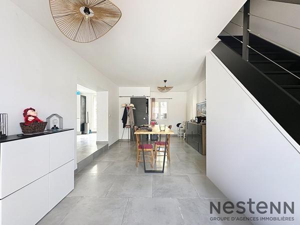 Maison 4 pièces de 86 m² à Trets avec extérieur et beau potentiel