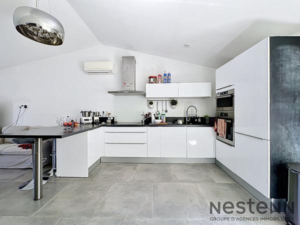Maison 4 pièces de 86 m² à Trets avec extérieur et beau potentiel