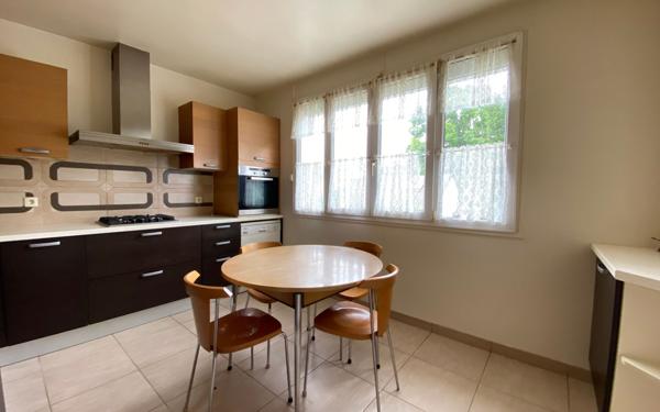 Maison à vendre    5 pièces • 121 m2 Champigny-sur-Marne