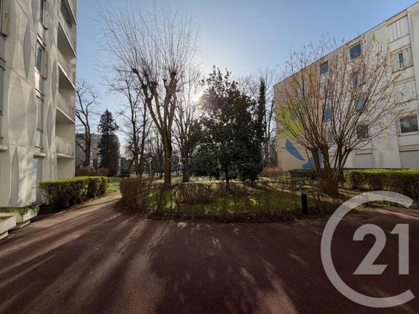 Appartement F6 à vendre  6 pièces - 95,51 m2 CERGY - 95