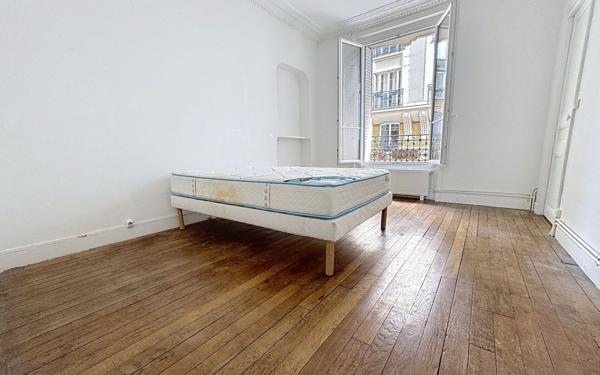 Appartement à vendre    3 pièces • 48 m2 Paris 20