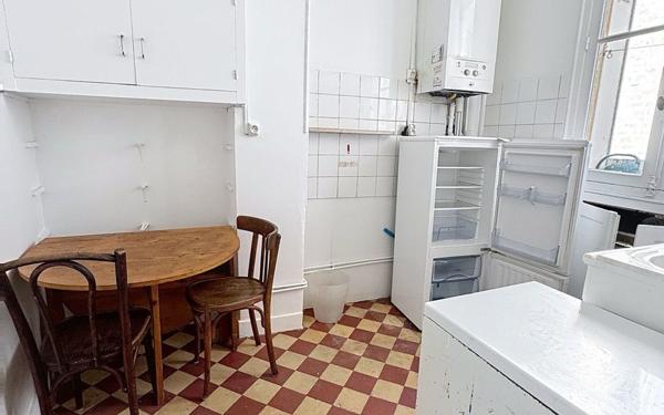 Appartement à vendre    3 pièces • 48 m2 Paris 20