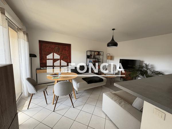 Location Appartement 3 pièces 65.53 m² - 83 RUE FRANCOIS REBOUL Hyeres Les Palmiers 83400