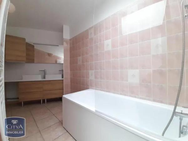 Maison à louer 4 pièces 93.79m² Lille (59000)