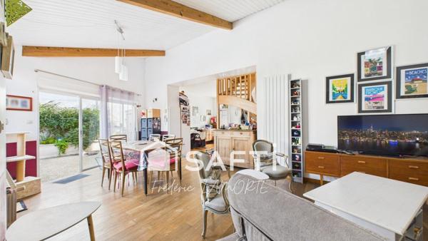 Maison de ville au coeur de la Pallice