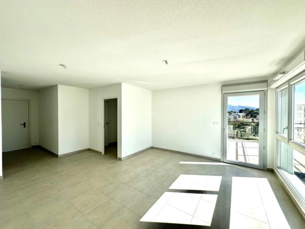 Marseille 12ème, proche de St Julien/Beaumont, T3 DE 57m2 NEUF avec terrasse de 8m2, 2 places de parking en sous-sol.