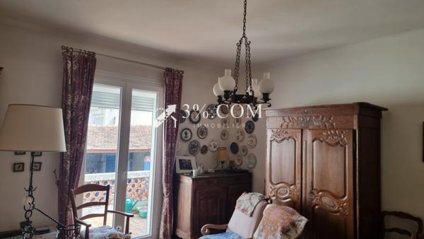 Propriete 15 pièce(s) 7 chambre(s) 200 m²