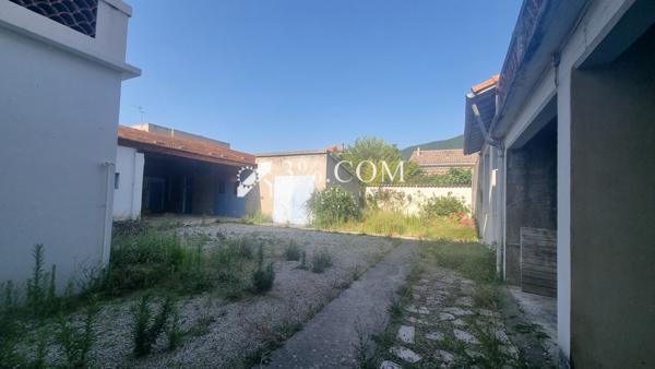 Propriete 15 pièce(s) 7 chambre(s) 200 m²