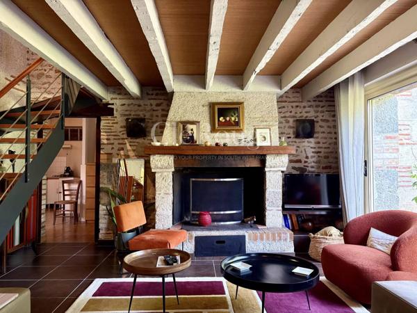 Élégante propriété de caractère avec appartement indépendant, piscine et vues dégagées