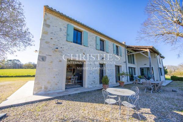 La ferme Woodland Valley View avec piscine et 11 hectares de terres de pâturage