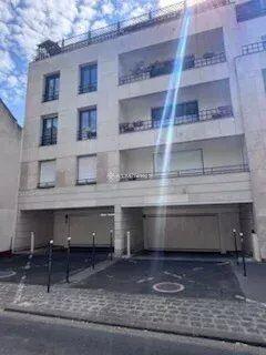 Location Parking 15 m2 à Asnières-sur-Seine