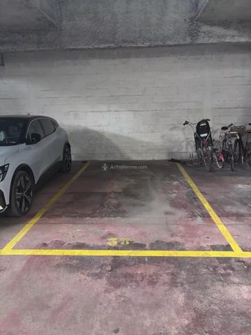 Location Parking 15 m2 à Asnières-sur-Seine