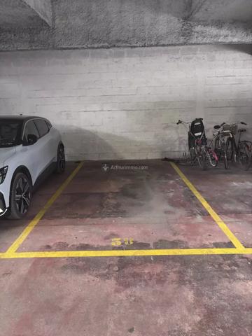 Location Parking 15 m2 à Asnières-sur-Seine