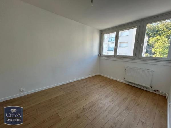 Appartement à louer 4 pièces 76.56m² Rive-de-Gier (42800)