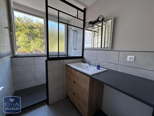 Appartement à louer 4 pièces 76.56m² Rive-de-Gier (42800)