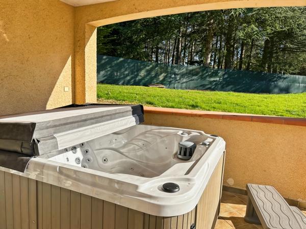 Dpt Gers (32) - près d'AUCH - à vendre maison avec appartement et piscine - 210 m2 - 4594 m2