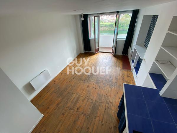 Appartement 2 pièce(s) + grenier aménageable!