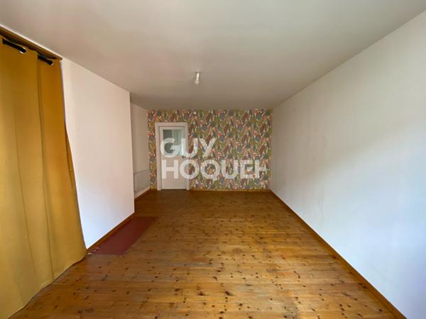 Appartement 2 pièce(s) + grenier aménageable!